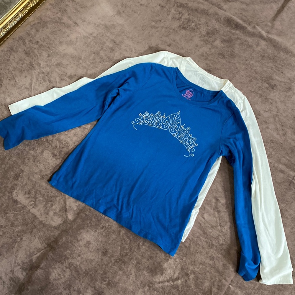 Bundle of 2 long sleeve T-shirts
